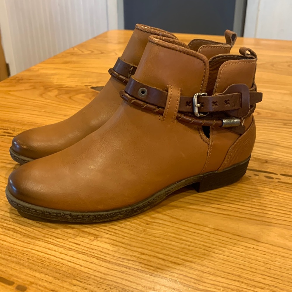 OTBT Low Rider Butterscotch Tan Burnished Leather Strappy Ankle Boots Booties 6